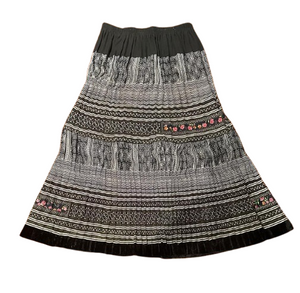 Hilltribe Vintage Fabric Long Skirt Black and White 74cm